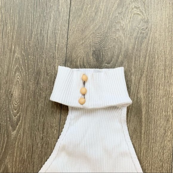 Y2k White Halter Crop Top One Size - Picture 3 of 5